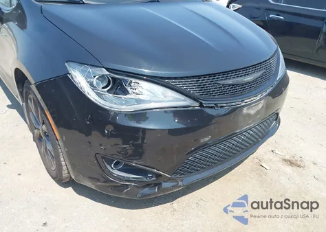 2019 Chrysler Pacifica Touring Plus из США, поврежденный, VIN 2C4RC1FG5KR567581